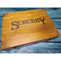 Skrzynia Sorcery Contested Realm - Drewniana Skrzynia na Karty